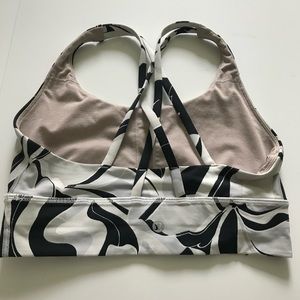 Lululemon 6 STRAPPY SEXY SPORTS BRA Logo WHITE GRAY BLACK SO COMFORTABLE